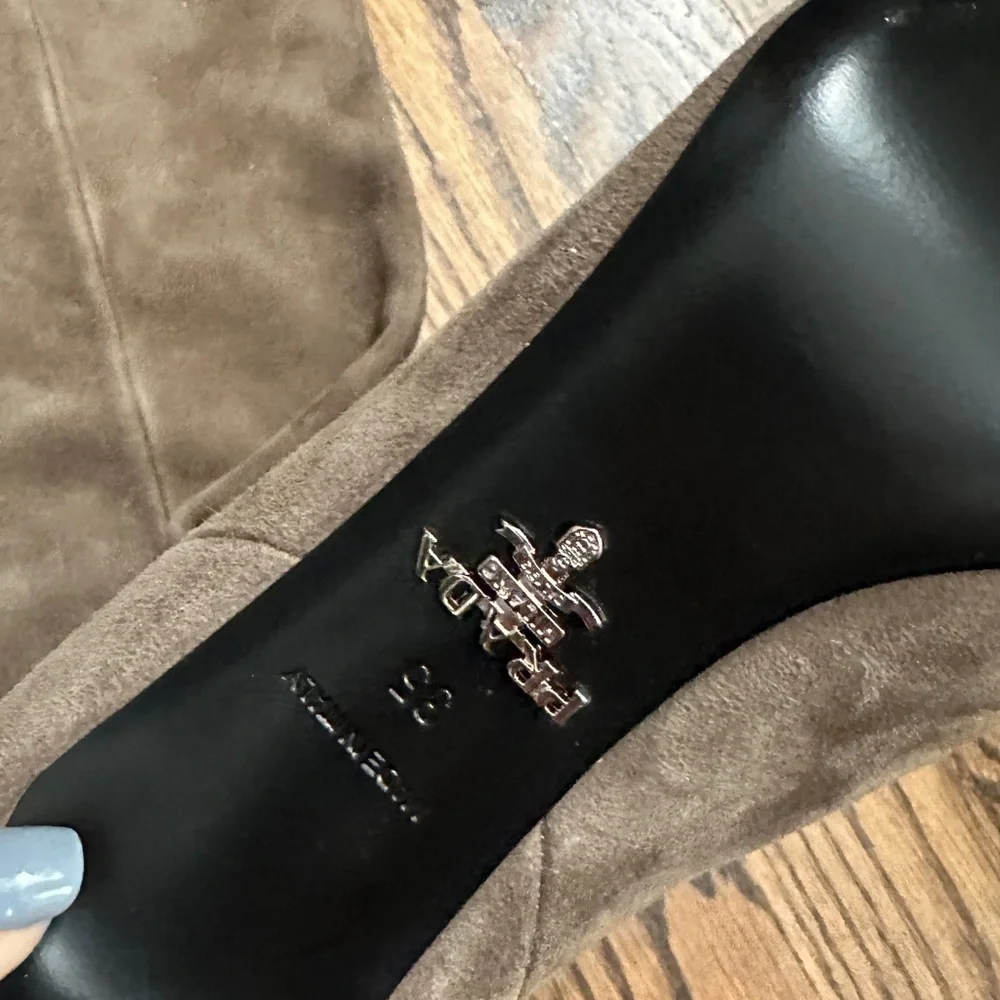 Prada suede over the knees‎ boots - Picture 3 of 10